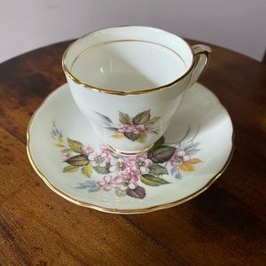 Vintage Duchess fine bone China tea cup